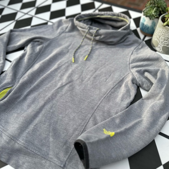 The North Face Women’s Cowl Funnel Neck Sweatshirt - Picture 2 of 9